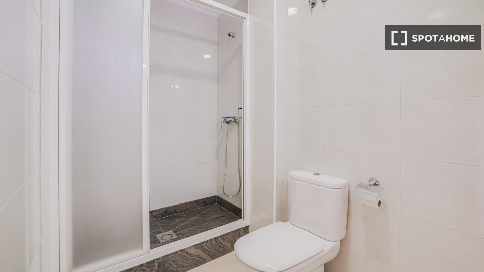 Double room Barcelona, 17 beds, 550m² — photo 5
