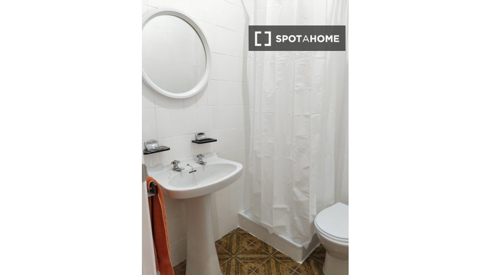 Apartment Valencia, 4 beds, 111m² — photo 7
