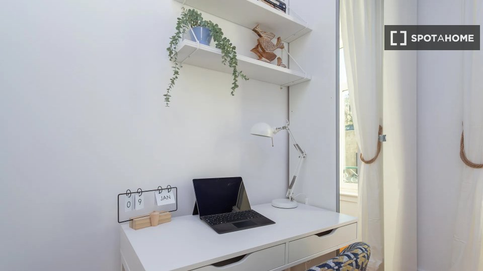Double room Lisbon, 6 beds — photo 1