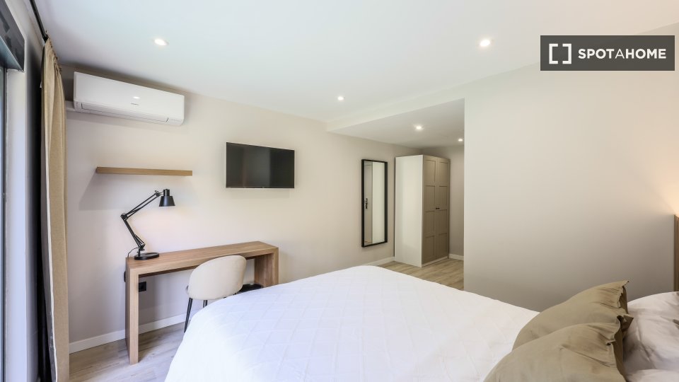 Apartment Madrid, 8 beds — photo 5