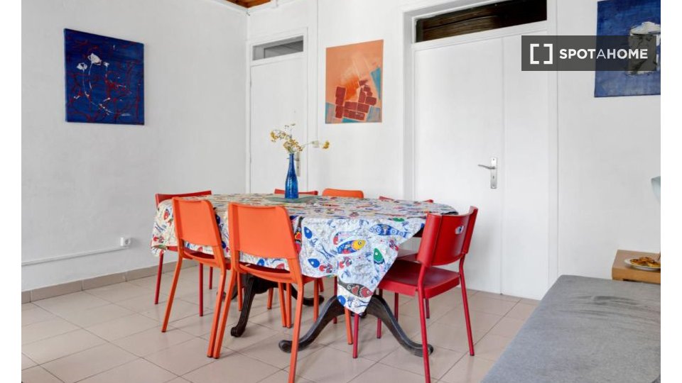 Apartment Lisbon, 4 beds, 95m² — photo 10