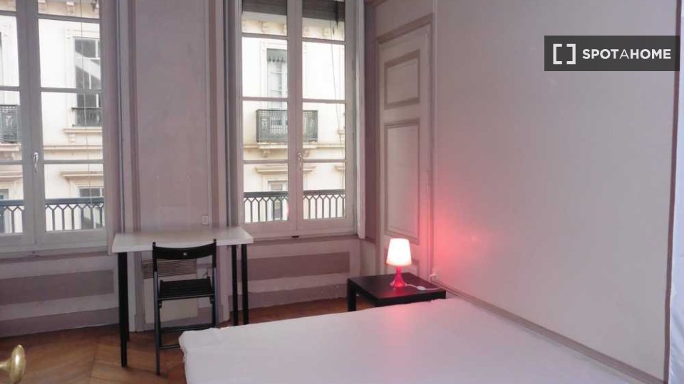 Camera doppia Lione, 4 camere, 90m² — foto 14