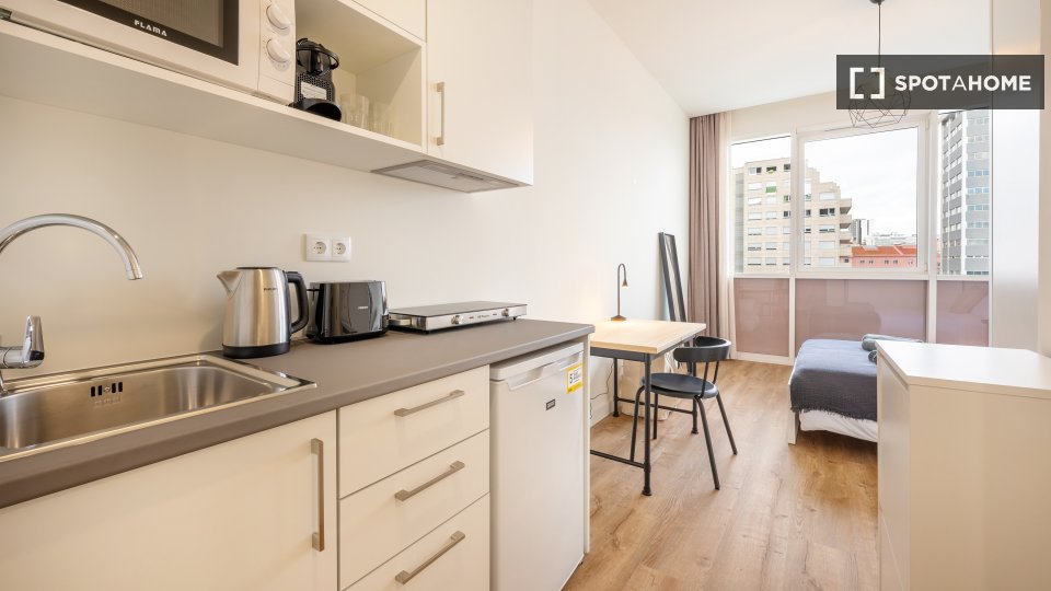 Apartment mono Lisbon, 18m² — photo 7