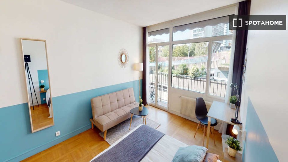 Double room Paris, 4 beds, 80m² — photo 4