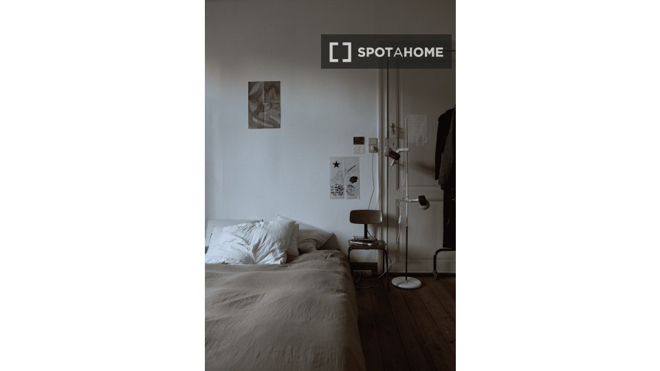Double room Brussels, 2 beds, 65m² — photo 6