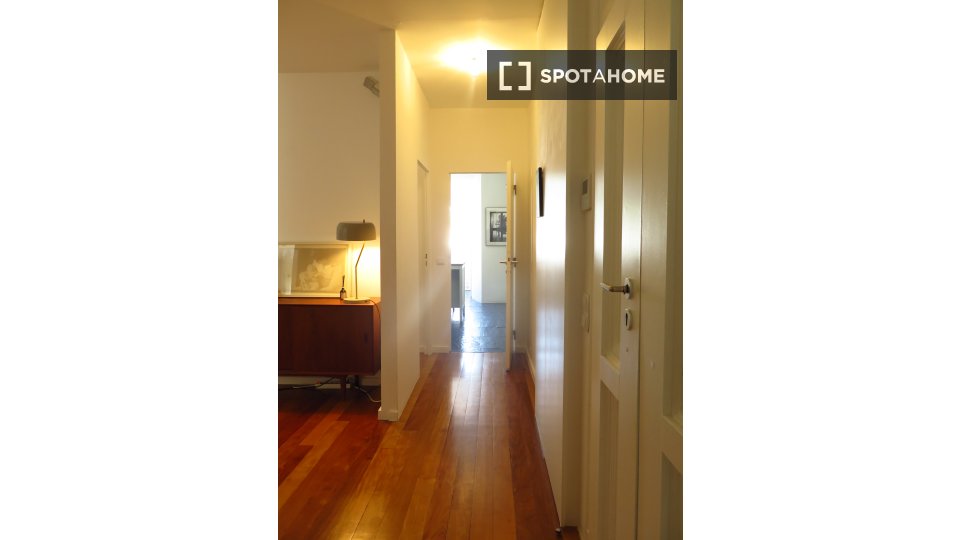 Apartment Lisbon, 2 beds, 80m² — photo 16