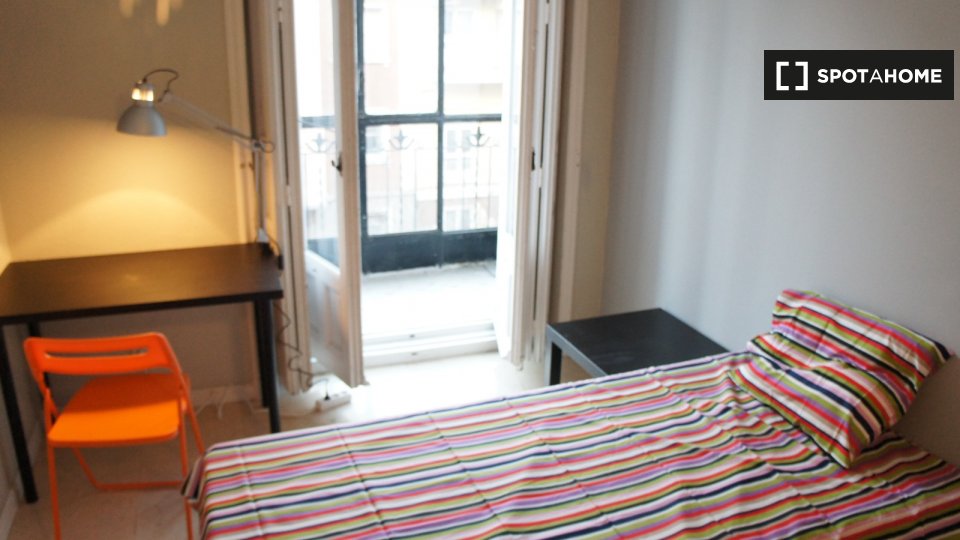 Double room Madrid, 6 beds — photo 1
