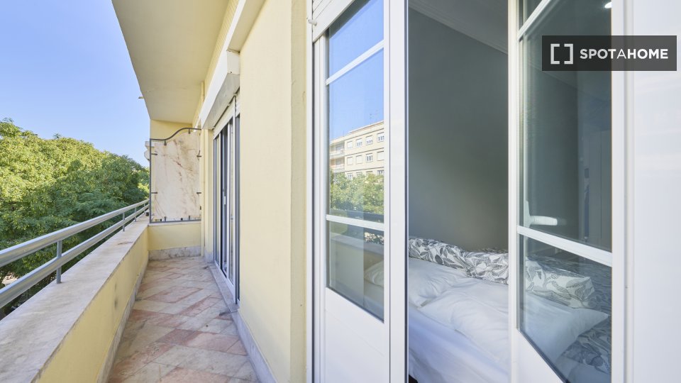 Double room Lisbon, 16 beds — photo 8