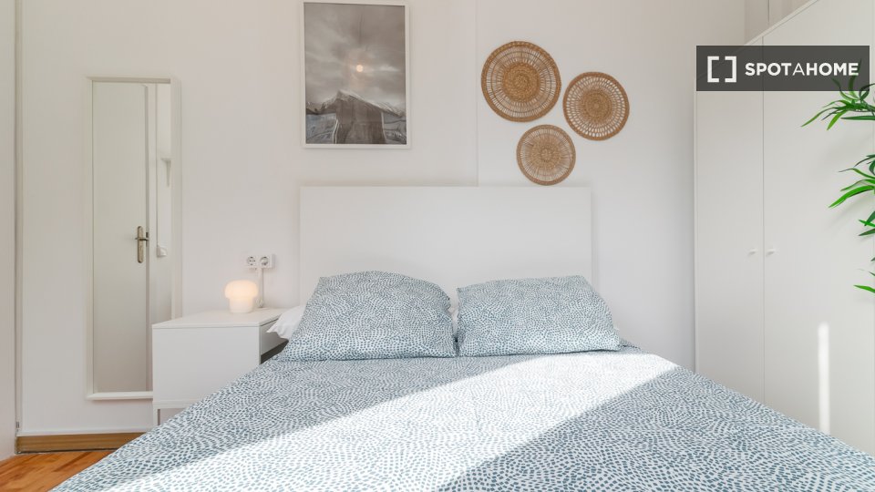 Double room Barcelona, 6 beds — photo 40