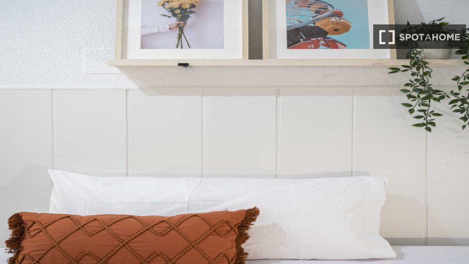 Double room Madrid, 25 beds — photo 60