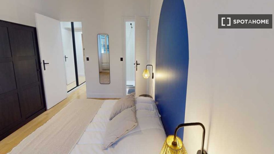 Double room Paris, 6 beds, 150m² — photo 12