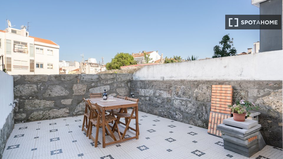 Apartment Porto, 3 beds, 50m² — photo 16