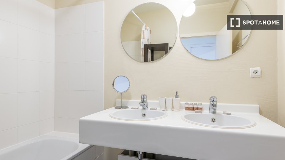 Apartment Brussels, 3 beds, 120m² — photo 2