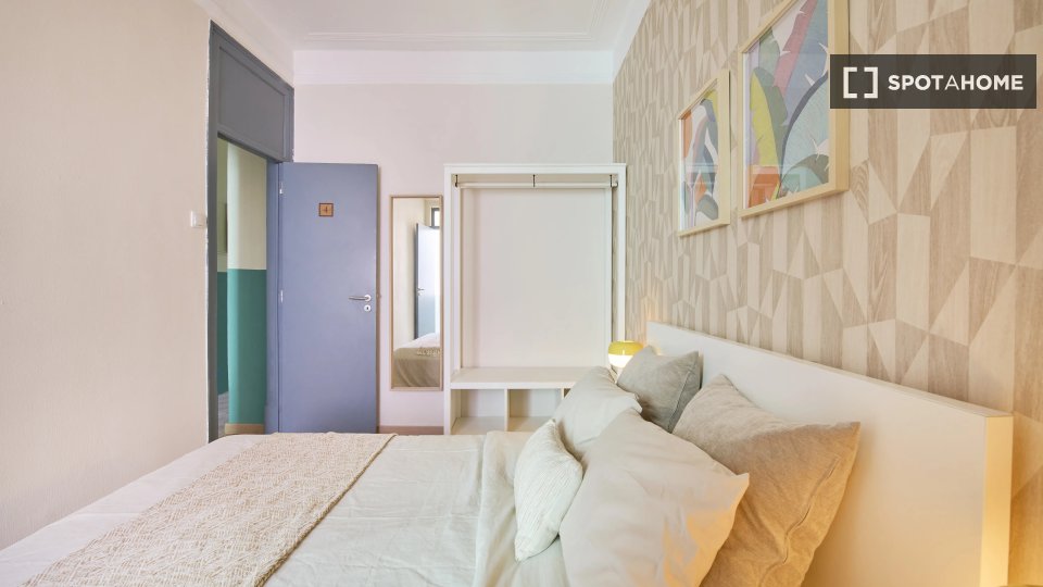 Double room Lisbon, 4 beds — photo 3