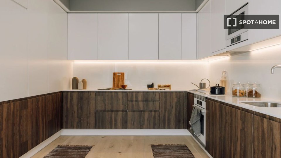 Apartment Lisbon, 2 beds — photo 17