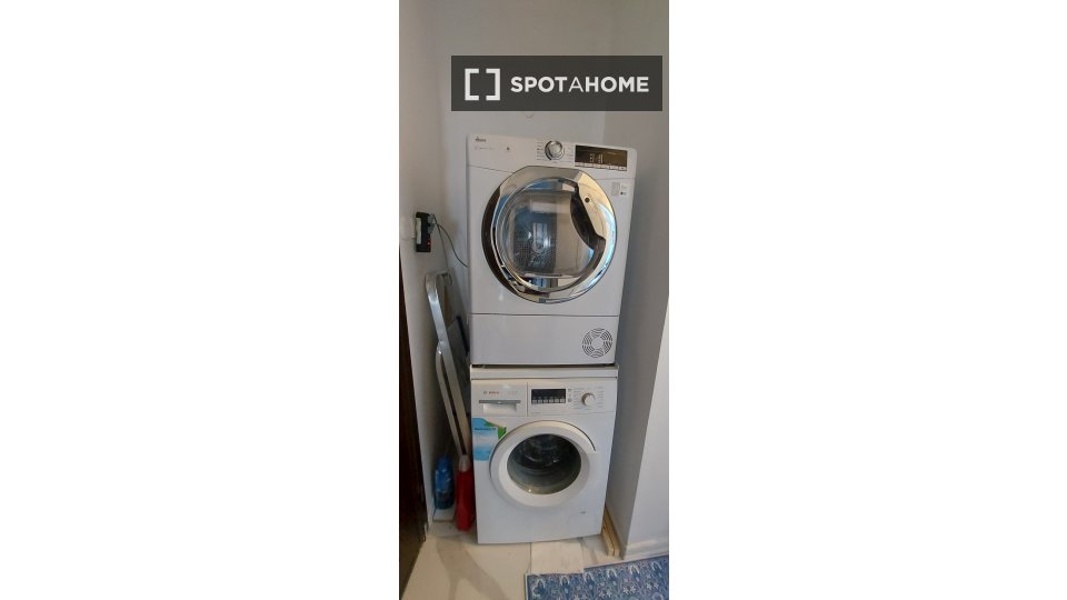 Double room Istanbul, 3 beds, 80m² — photo 15
