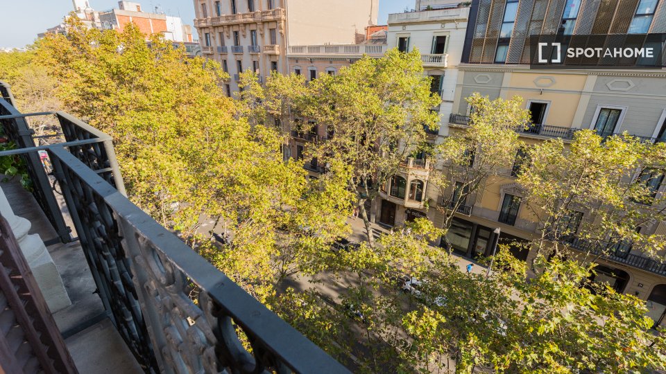 Double room Barcelona, 9 beds, 175m² — photo 3
