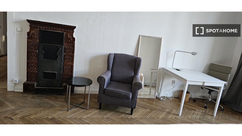 Double room Berlin, 4 beds, 130m² — photo 5