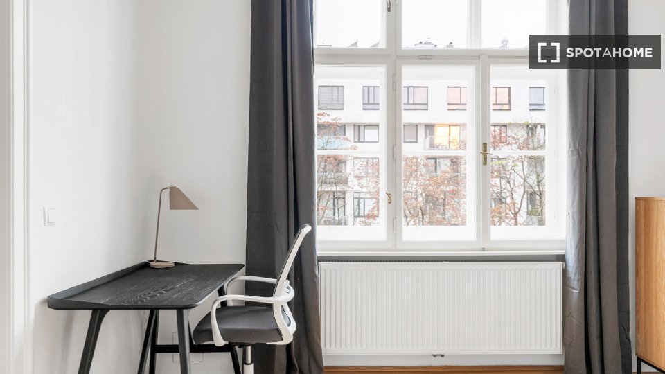 Apartment Vienna, 4 beds, 99m² — photo 3