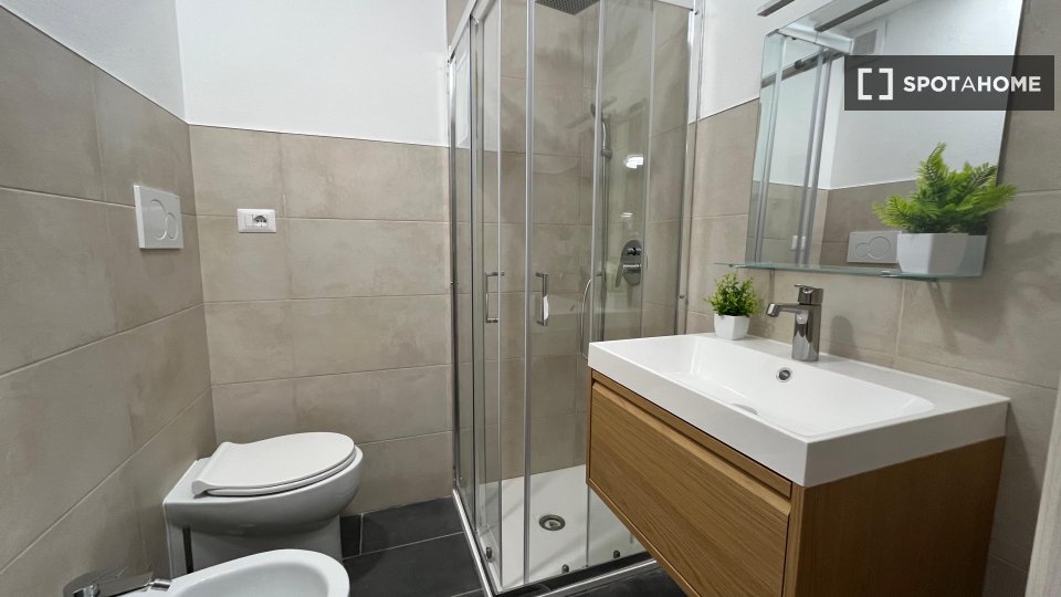 Double room Milan, 6 beds, 150m² — photo 16