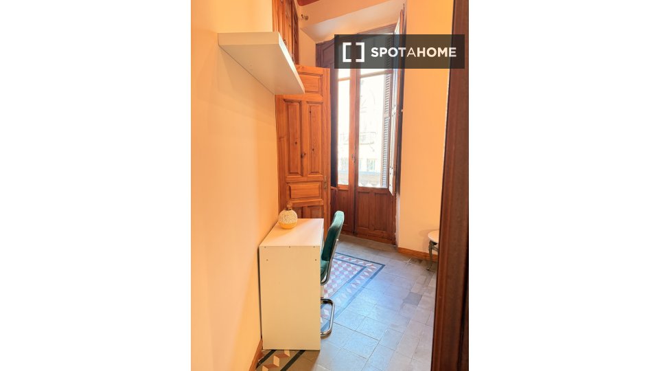 Double room Granada, 1 bed — photo 2