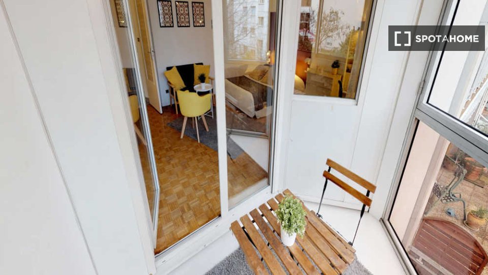 Double room Lyon, 3 beds, 70m² — photo 7