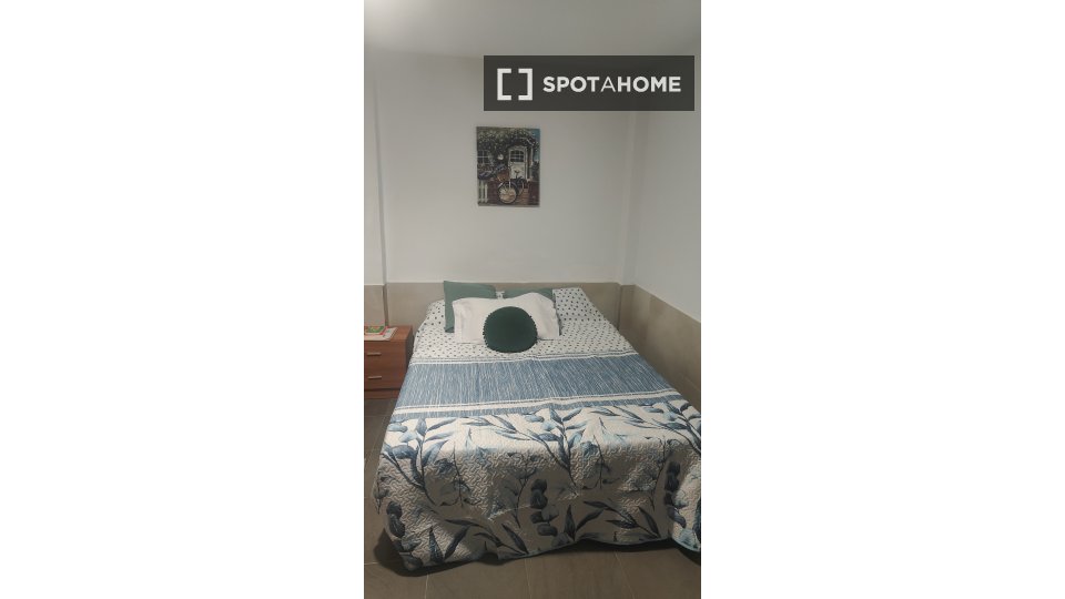 Double room Valencia, 4 beds, 140m² — photo 34