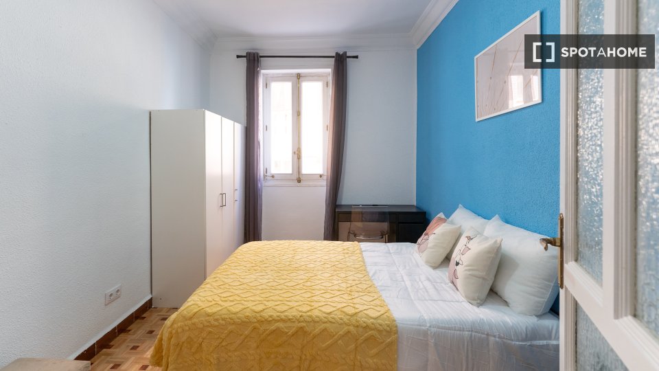Double room Madrid, 7 beds — photo 2