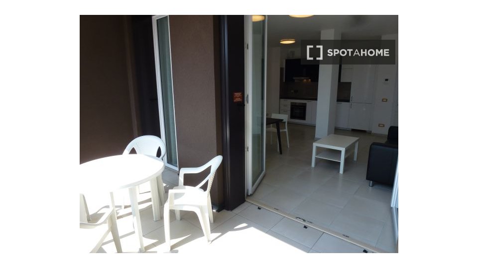 Double room Bologna, 2 beds, 95m² — photo 4