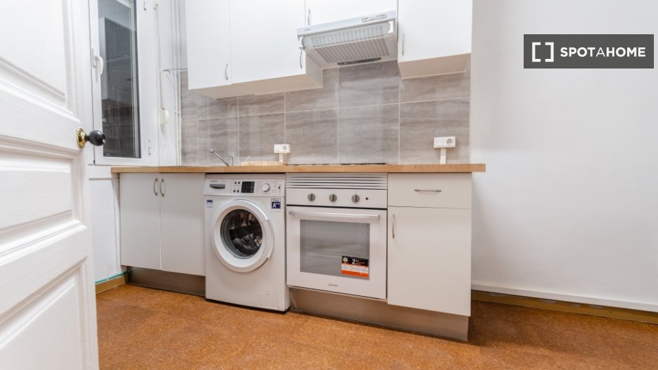 Double room Barcelona, 7 beds, 150m² — photo 3