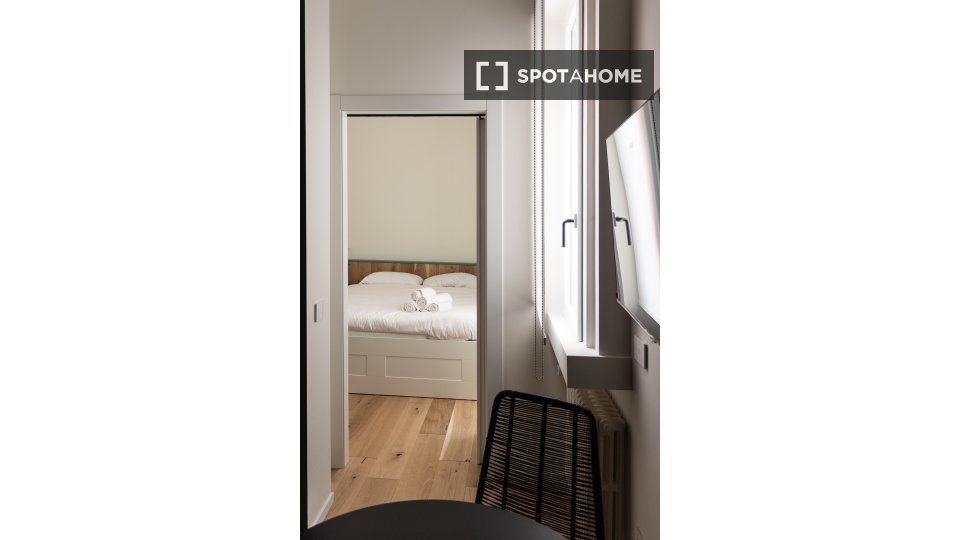 Apartment Milan, 1 bed, 40m² — photo 2