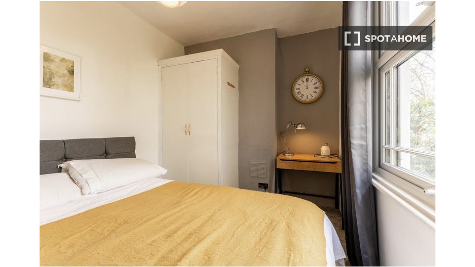 Double room London, 5 beds — photo 36