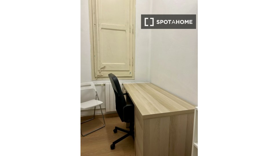Double room Barcelona, 4 beds — photo 19