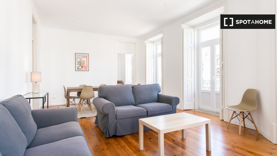 Apartment Lisbon, 7 beds — photo 1