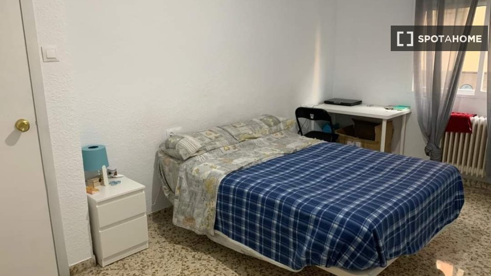 Double room Granada, 4 beds, 100m² — photo 12