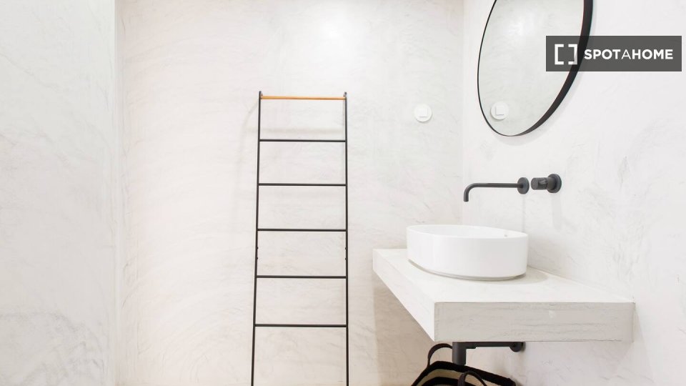 Apartment mono Lisbon, 30m² — photo 8