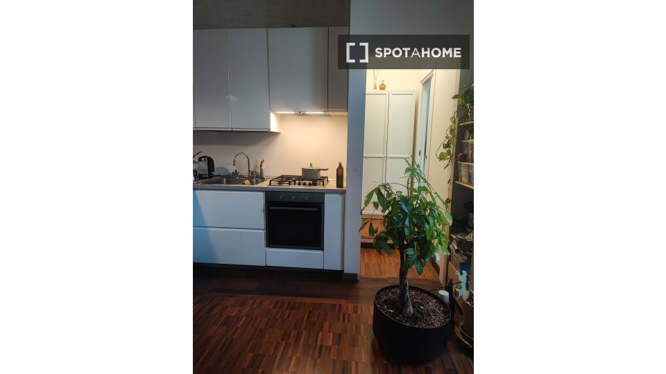 Double room Milan, 2 beds, 73m² — photo 4
