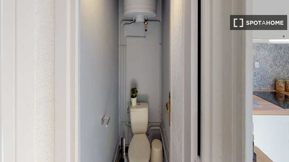 Double room Lyon, 3 beds, 70m² — photo 9