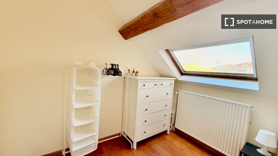 Double room Brussels, 4 beds — photo 61