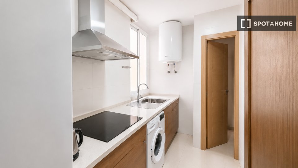 Apartment Madrid, 4 beds, 100m² — photo 12