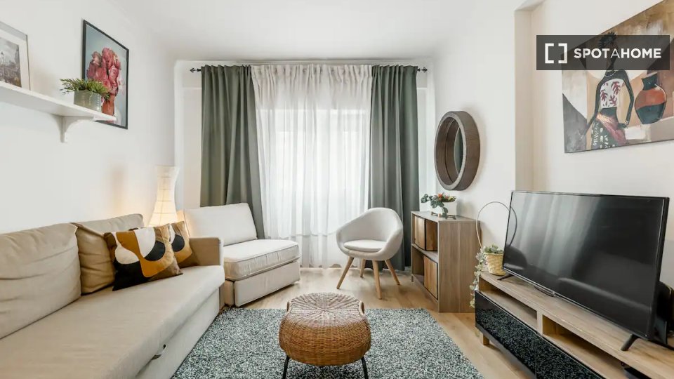 Apartment Lisbon, 1 bed — photo 3