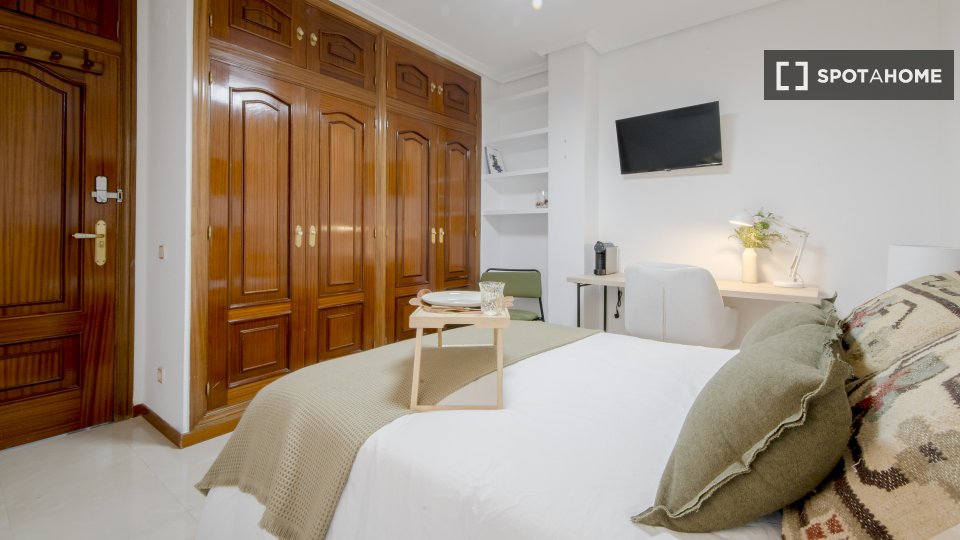Double room Madrid, 7 beds — photo 18