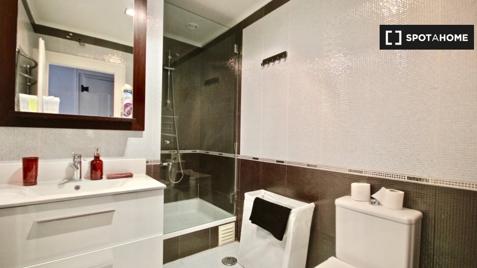 Apartment Lisbon, 2 beds — photo 11