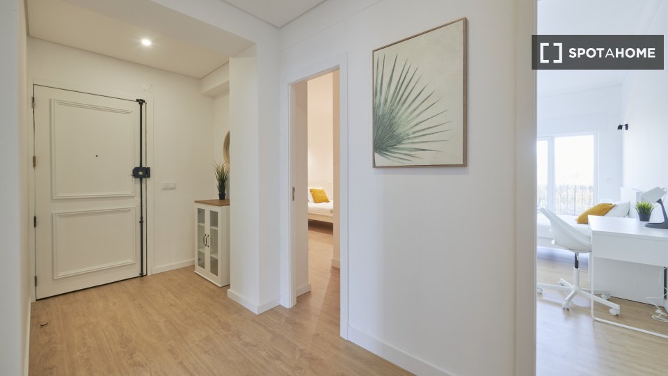 Double room Lisbon, 7 beds — photo 9
