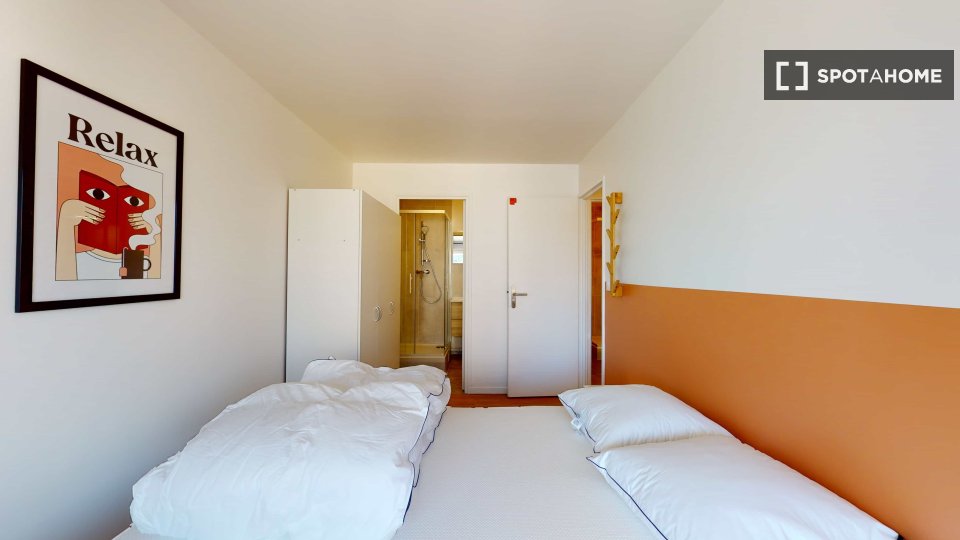 Double room Paris, 12 beds — photo 18