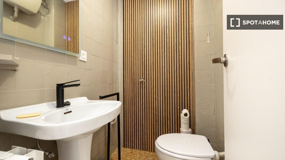 Double room Granada, 5 beds, 150m² — photo 11