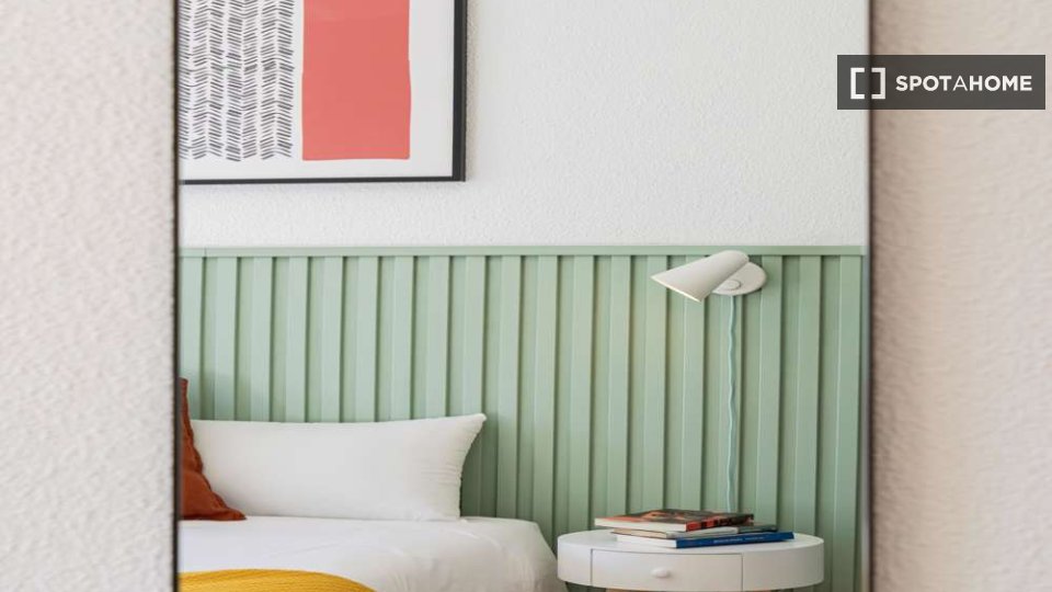 Double room Madrid, 4 beds — photo 4