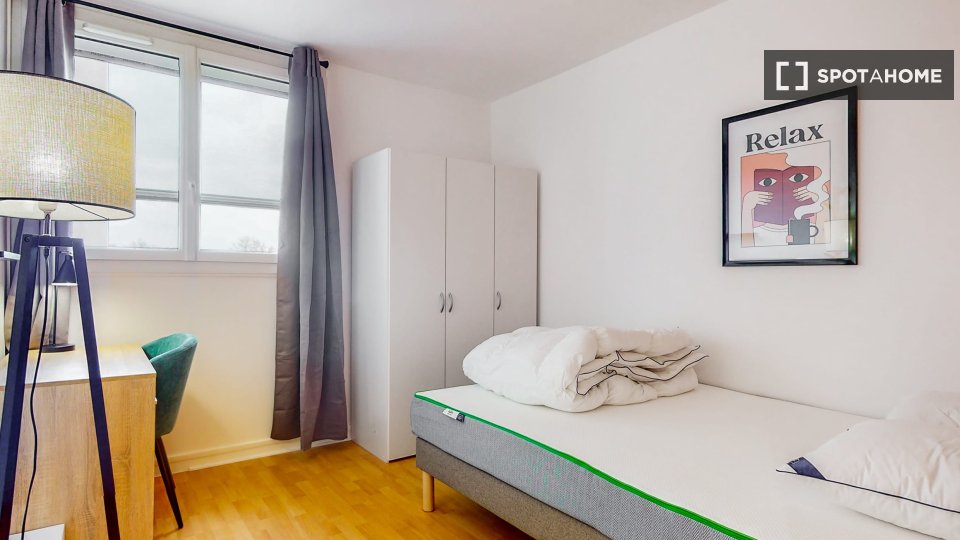 Double room Paris, 15 beds — photo 15