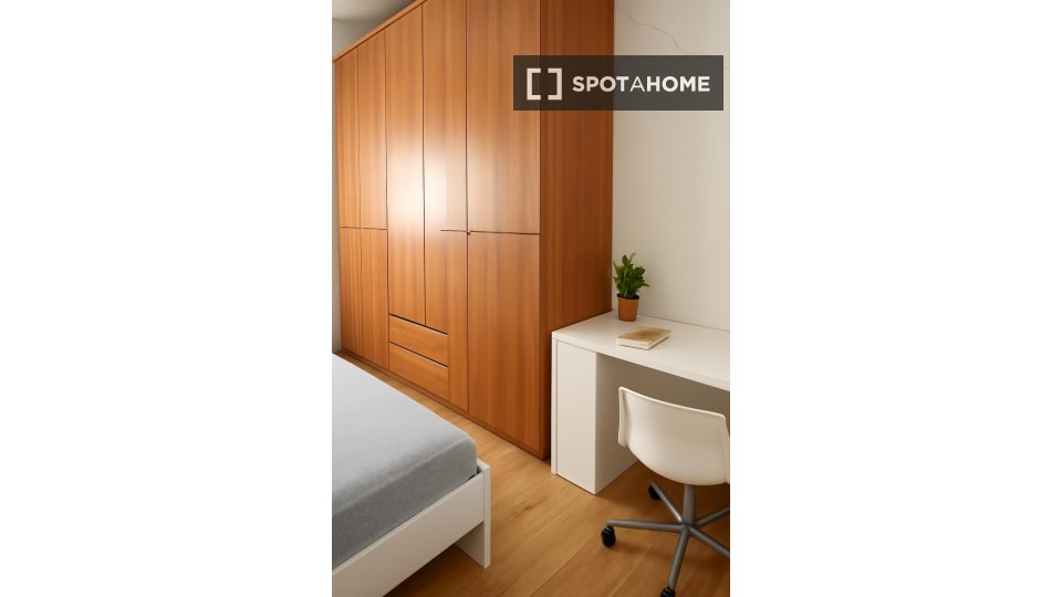 Double room Milan, 3 beds — photo 5