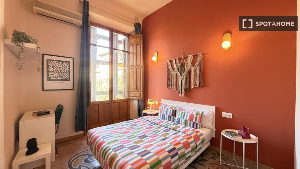 Double room Granada, 1 bed — photo 10